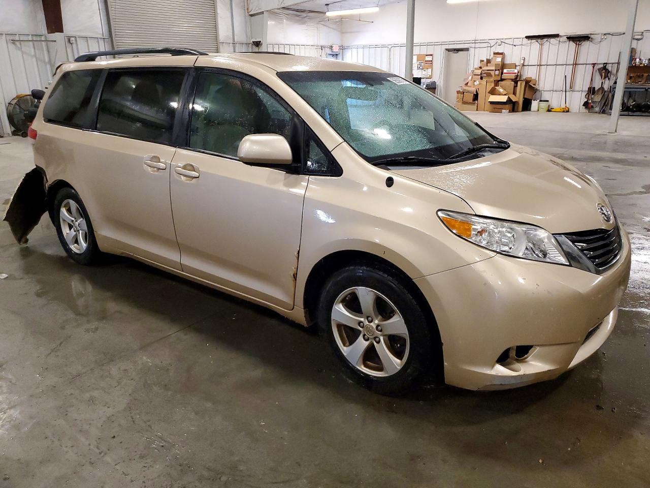 2012 Toyota Sienna Le Tan vin: 5TDKK3DCXCS217095