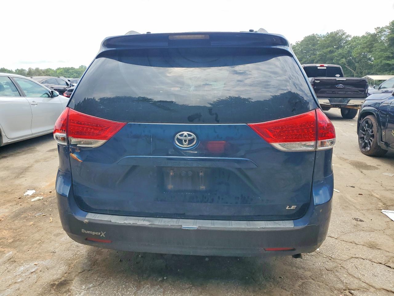 2012 Toyota Sienna Le Blue vin: 5TDKK3DCXCS224516