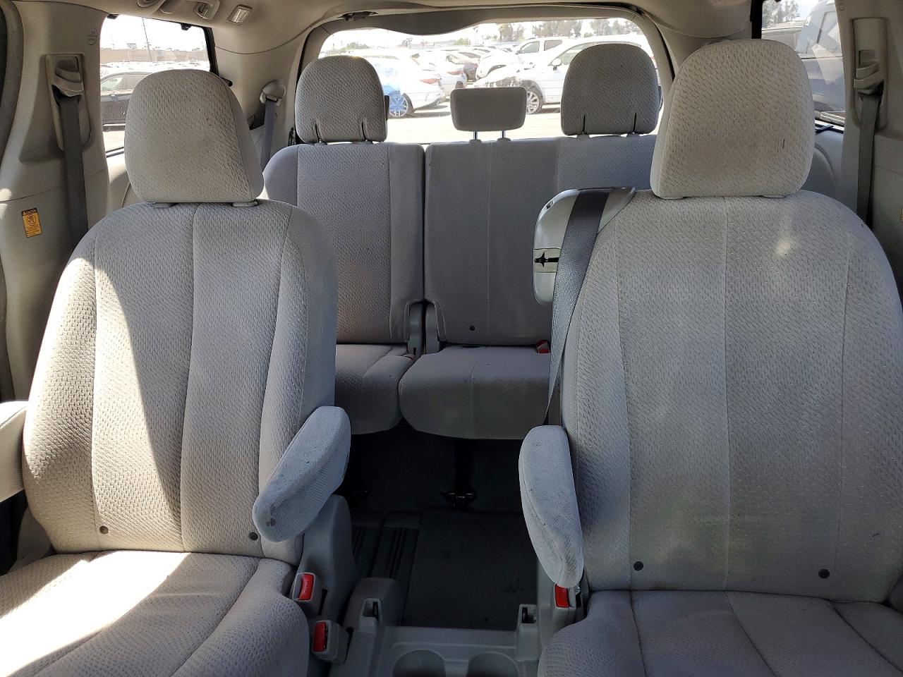 2012 Toyota Sienna Le Charcoal vin: 5TDKK3DCXCS262098