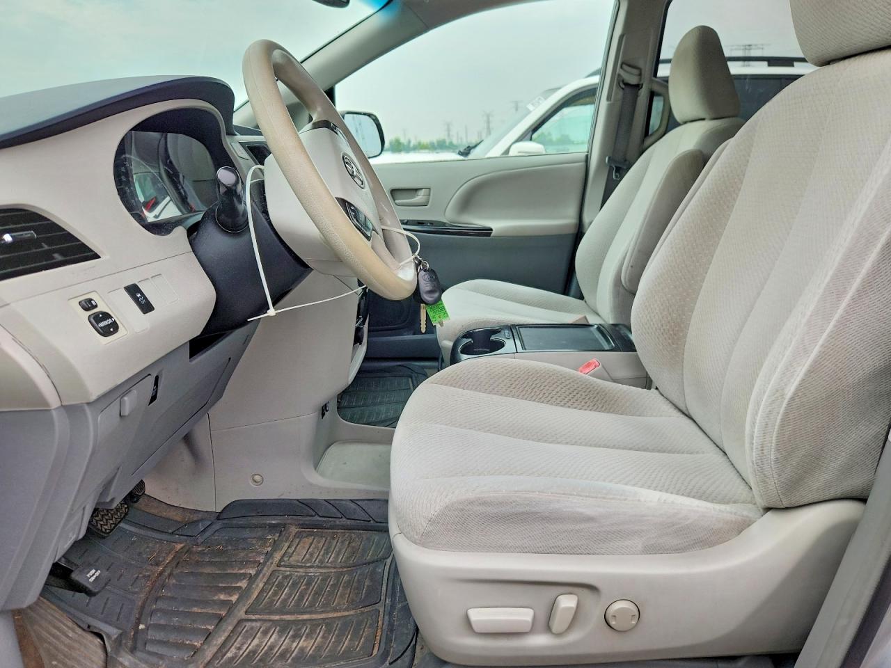 2012 Toyota Sienna Le Gray vin: 5TDKK3DCXCS266734