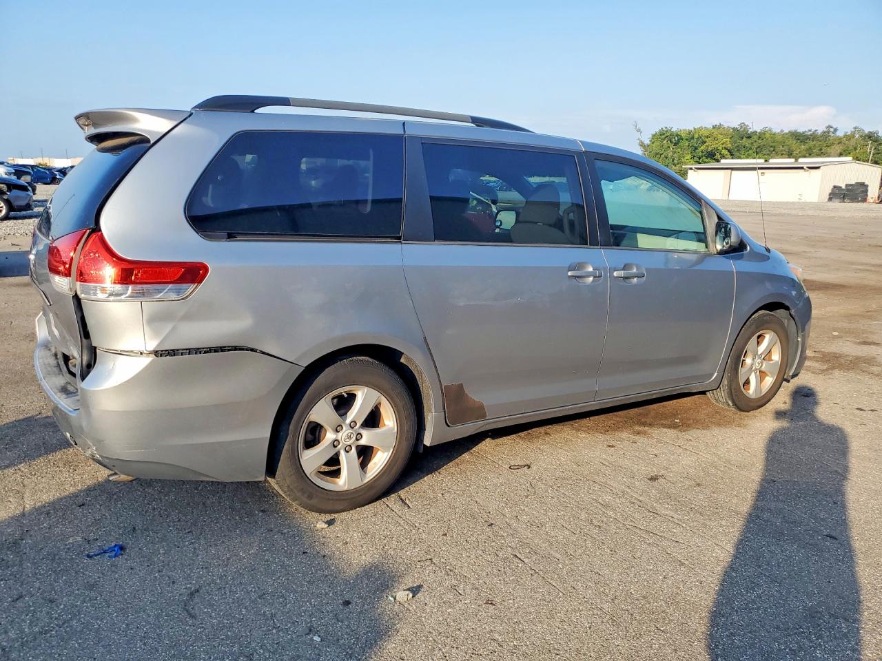 2012 Toyota Sienna Le Blue vin: 5TDKK3DCXCS270654