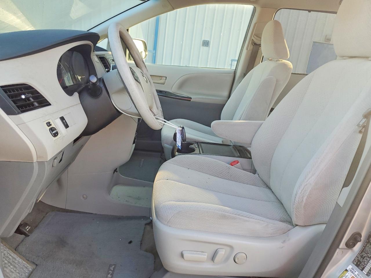 2012 Toyota Sienna Le Blue vin: 5TDKK3DCXCS270654