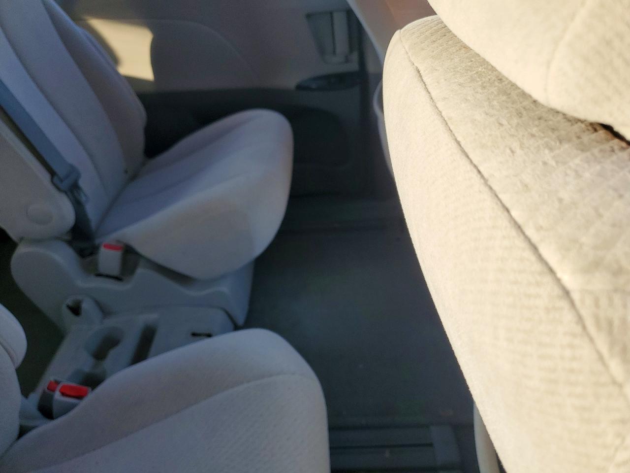 2012 Toyota Sienna Le Blue vin: 5TDKK3DCXCS270654
