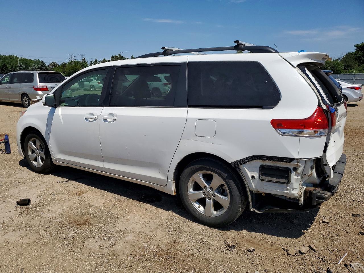 2012 Toyota Sienna Le White vin: 5TDKK3DCXCS270749