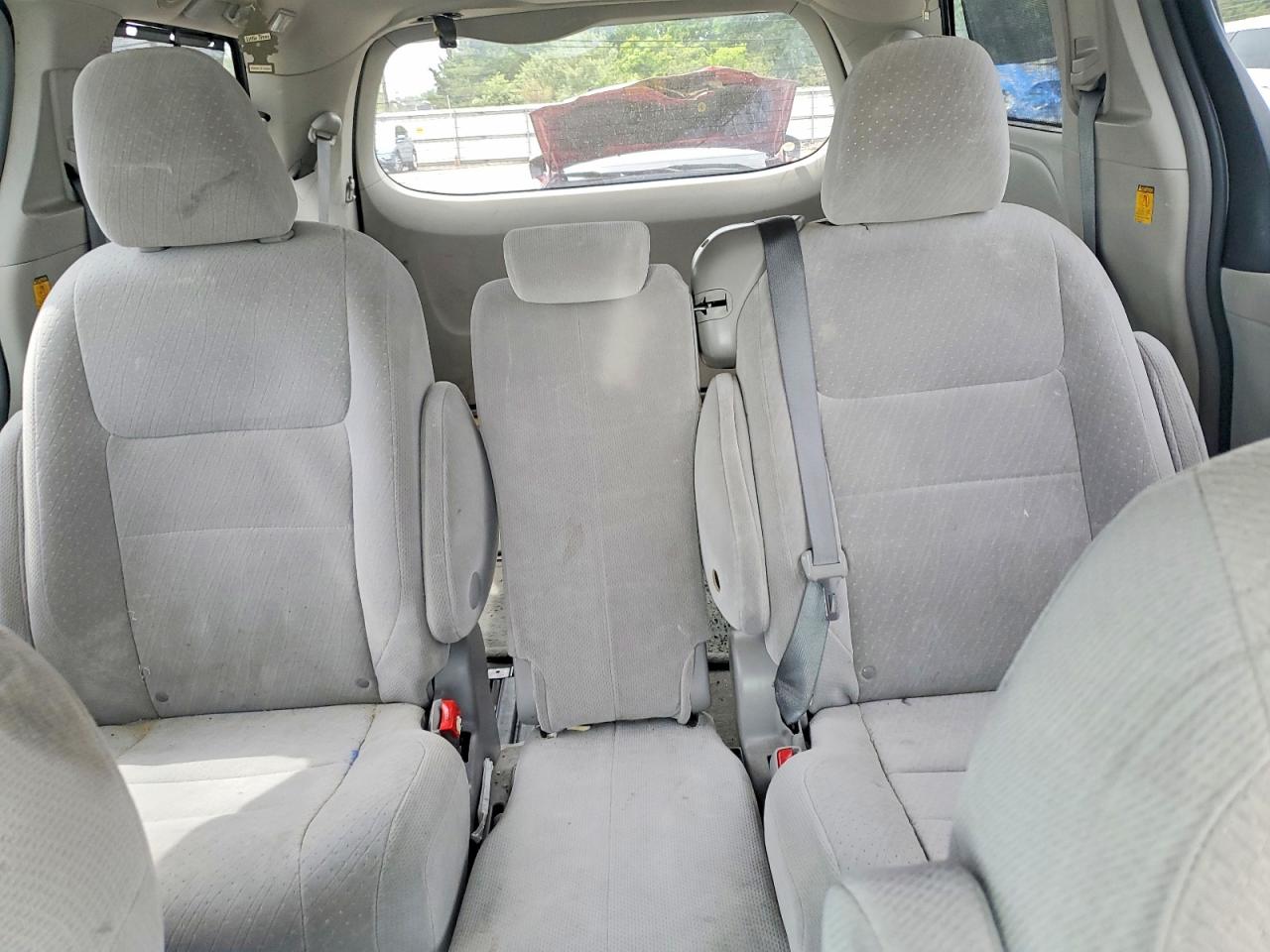 2012 Toyota Sienna Le Gray vin: 5TDKK3DCXCS271559