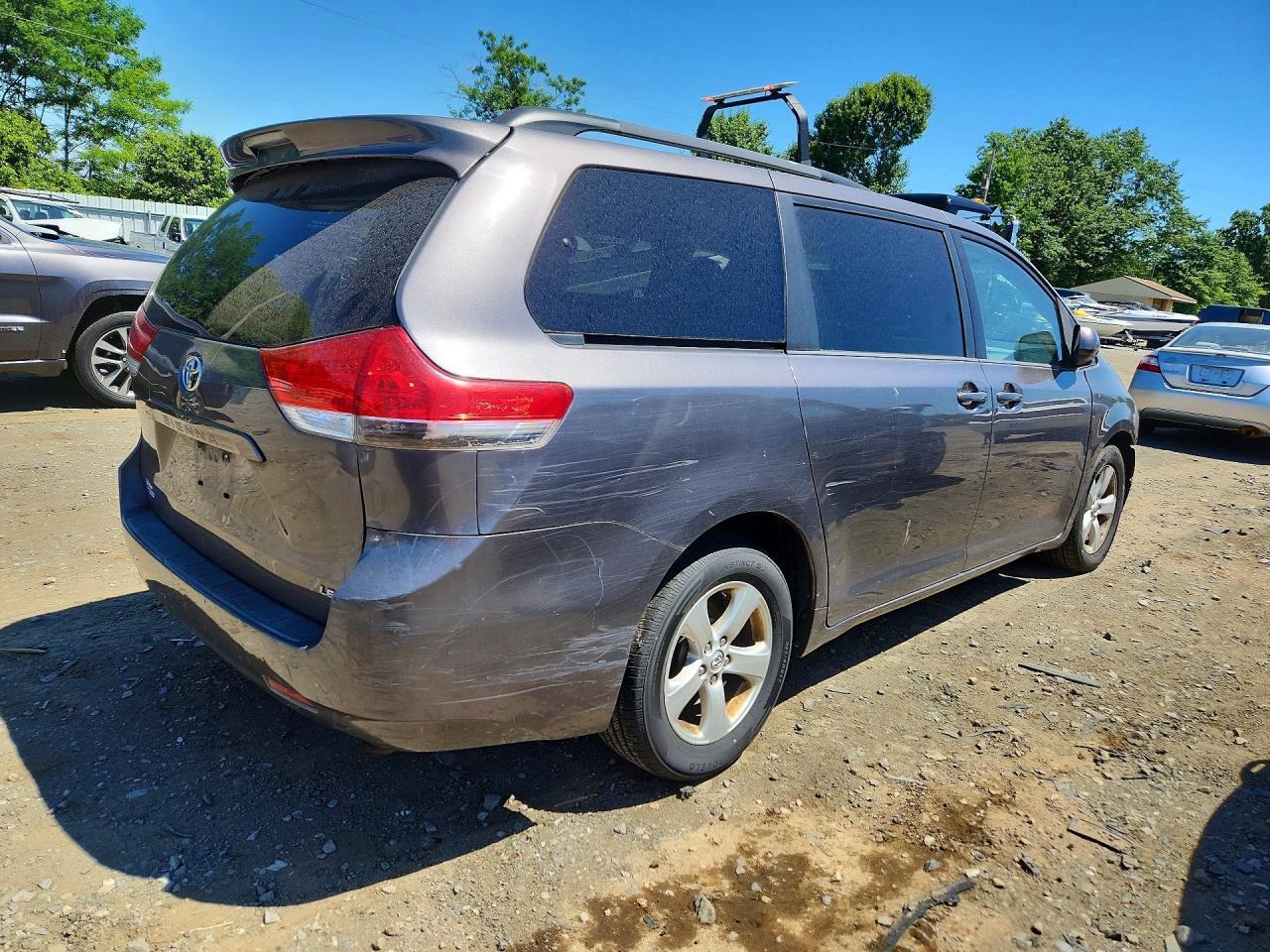 2013 Toyota Sienna Le Gray vin: 5TDKK3DCXDS317392