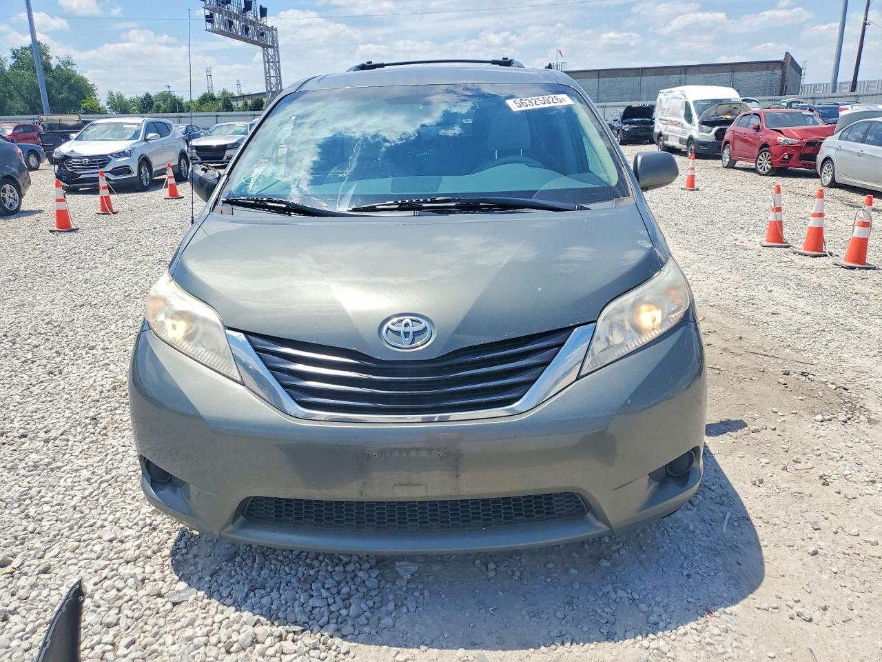 2013 Toyota Sienna Le Gray vin: 5TDKK3DCXDS332054