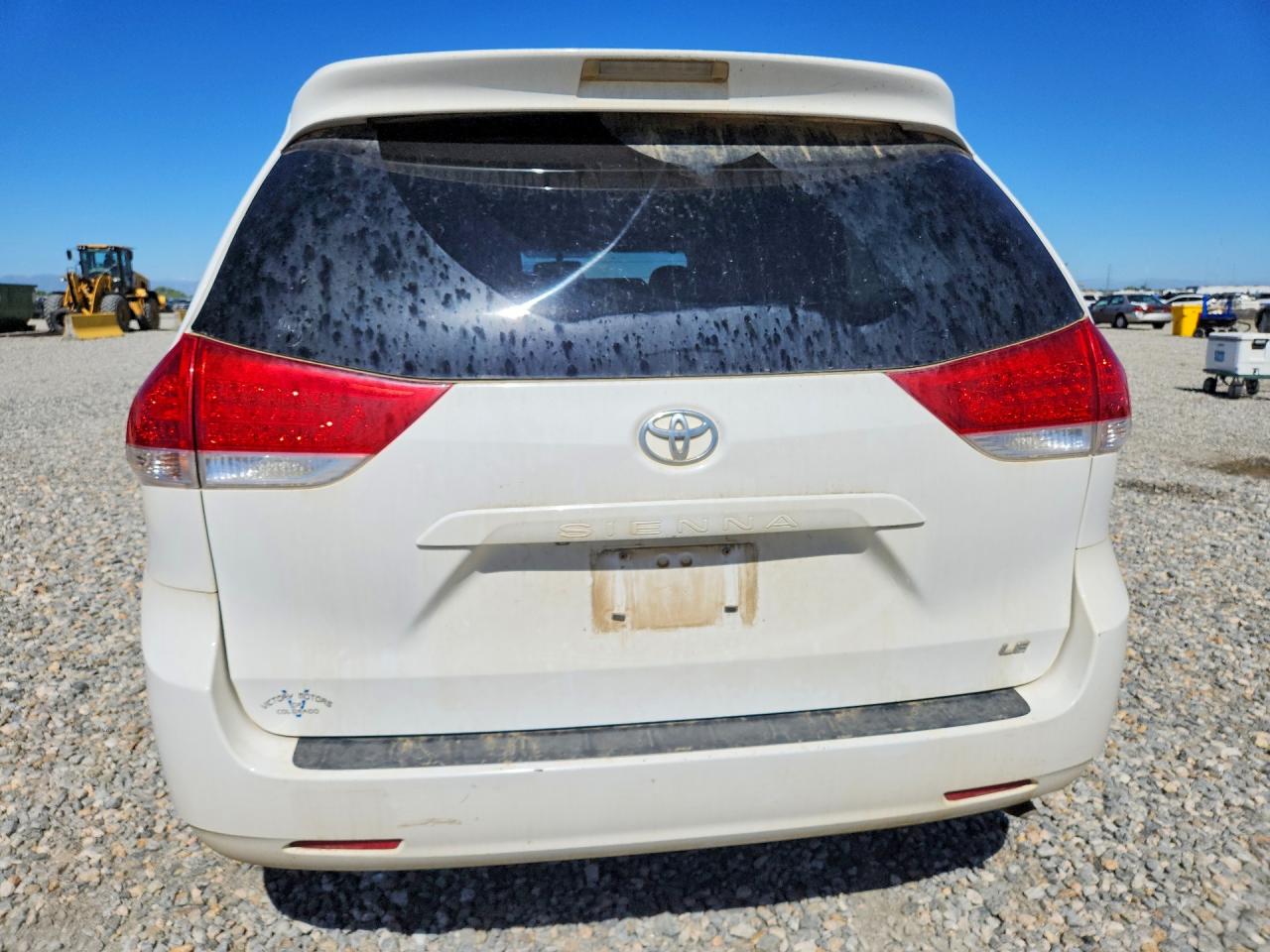 2013 Toyota Sienna Le White vin: 5TDKK3DCXDS335049