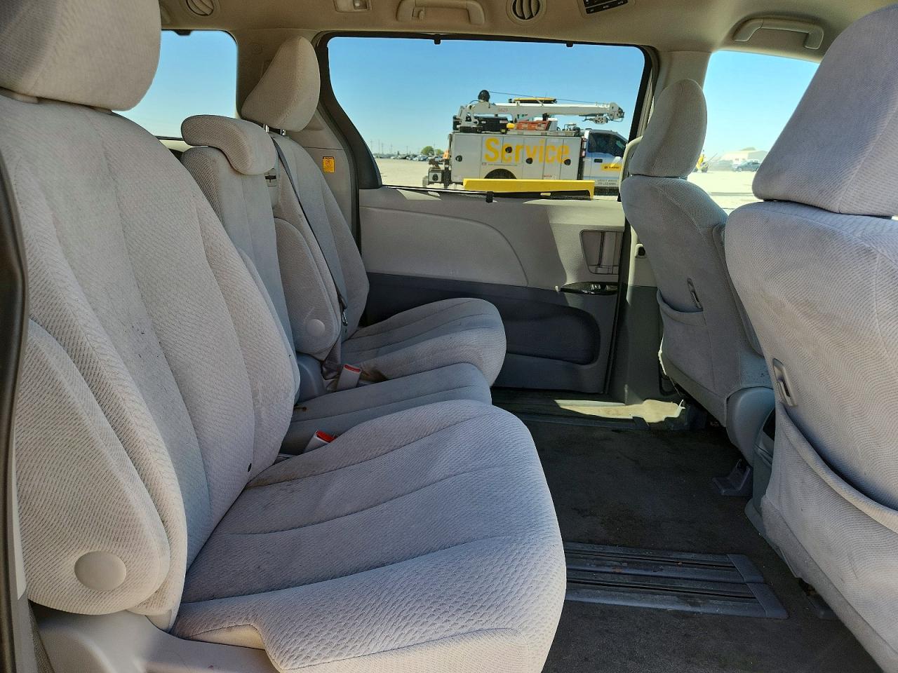 2013 Toyota Sienna Le White vin: 5TDKK3DCXDS335049