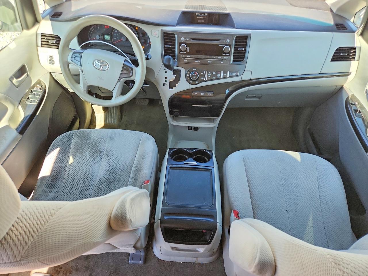 2013 Toyota Sienna Le White vin: 5TDKK3DCXDS335049