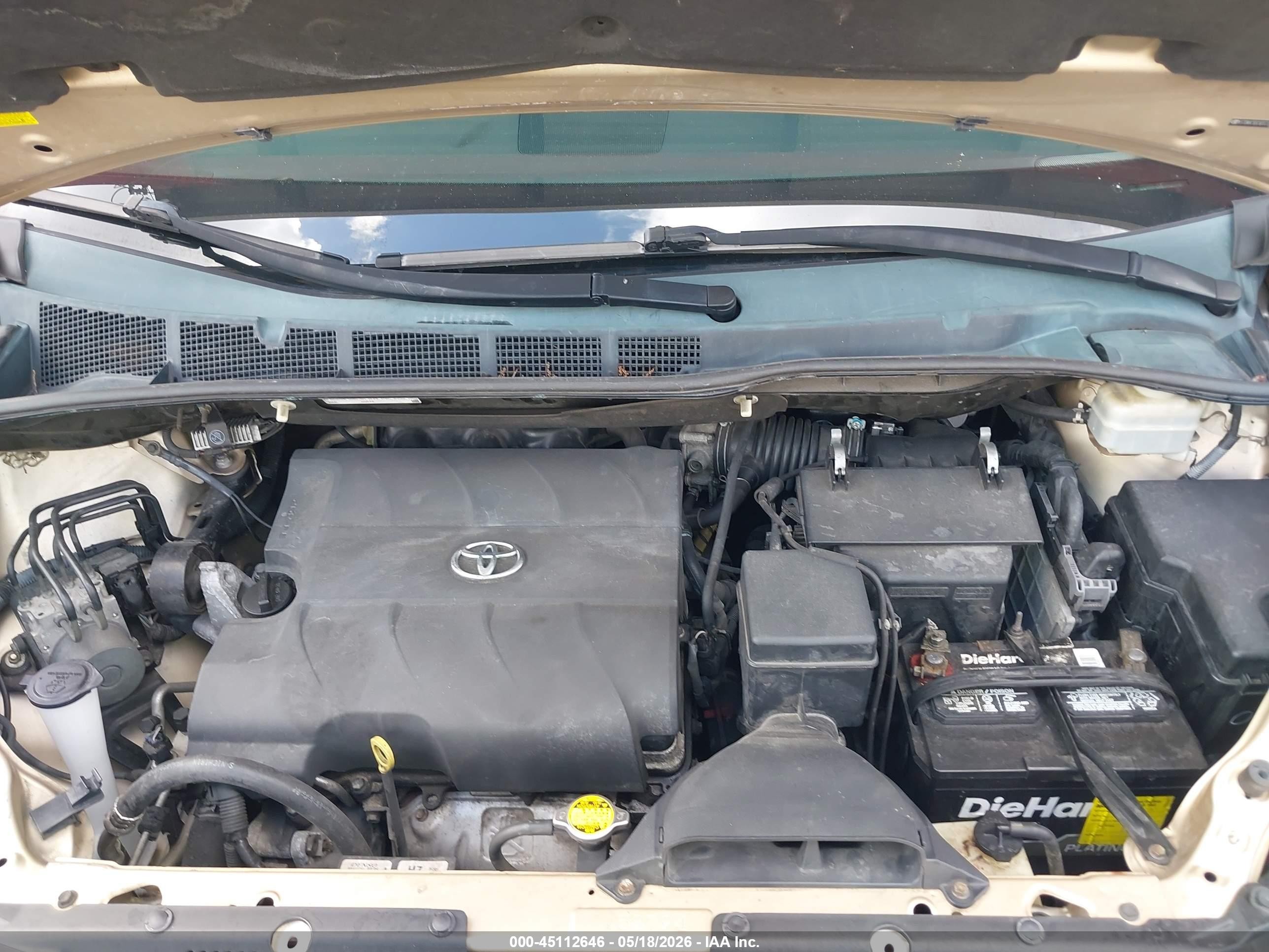 2013 Toyota Sienna Le V6 8 Passenger Gold vin: 5TDKK3DCXDS336458