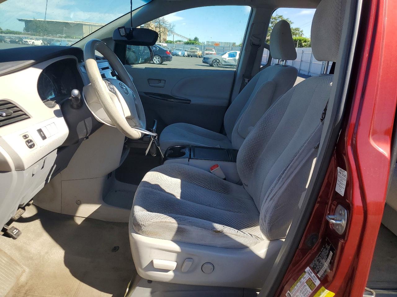 2013 Toyota Sienna Le Burgundy vin: 5TDKK3DCXDS379441