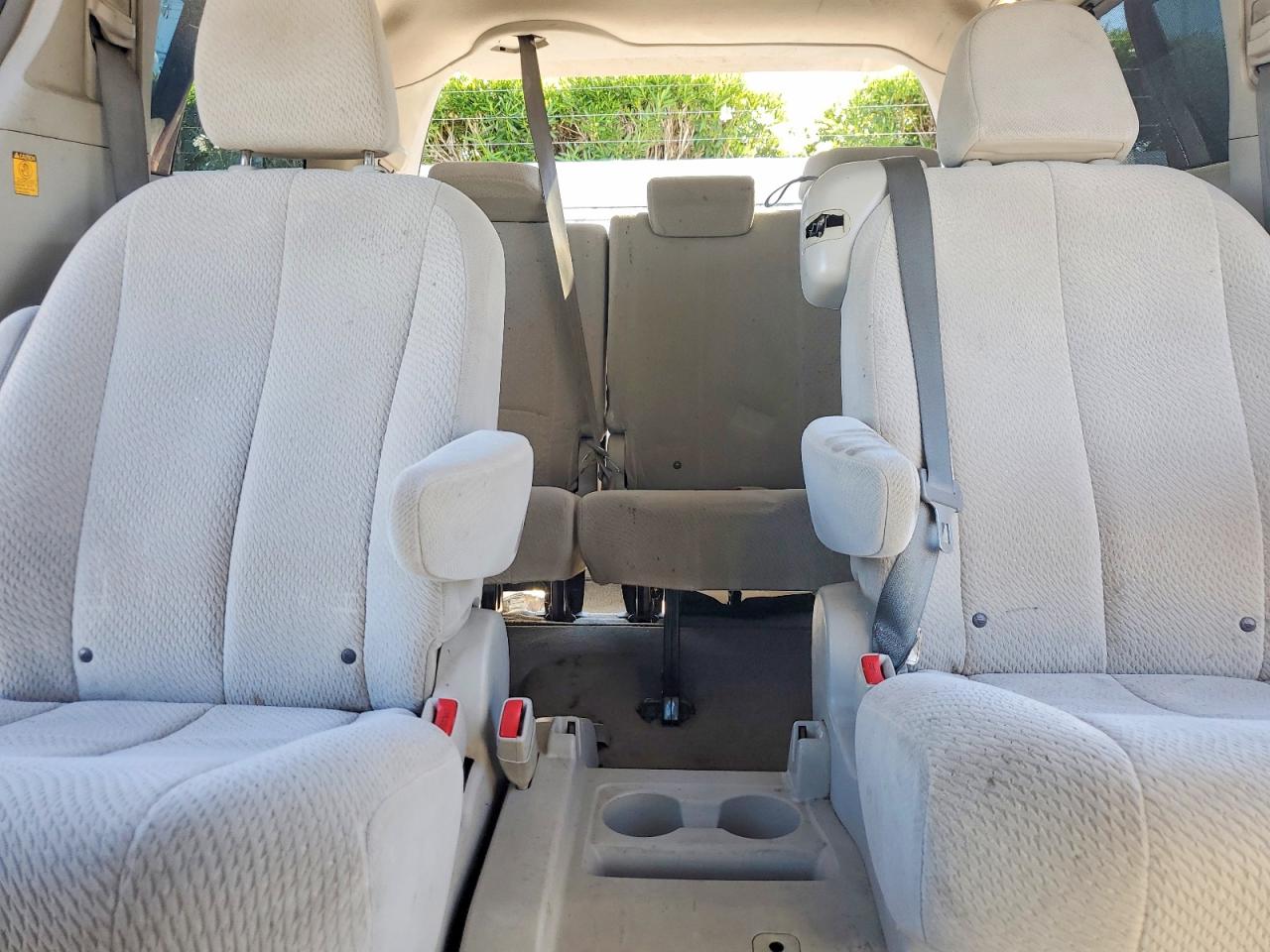 2013 Toyota Sienna Le Burgundy vin: 5TDKK3DCXDS379441