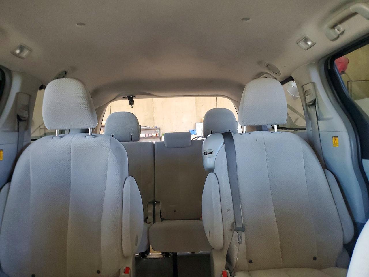 2013 Toyota Sienna Le Silver vin: 5TDKK3DCXDS386986
