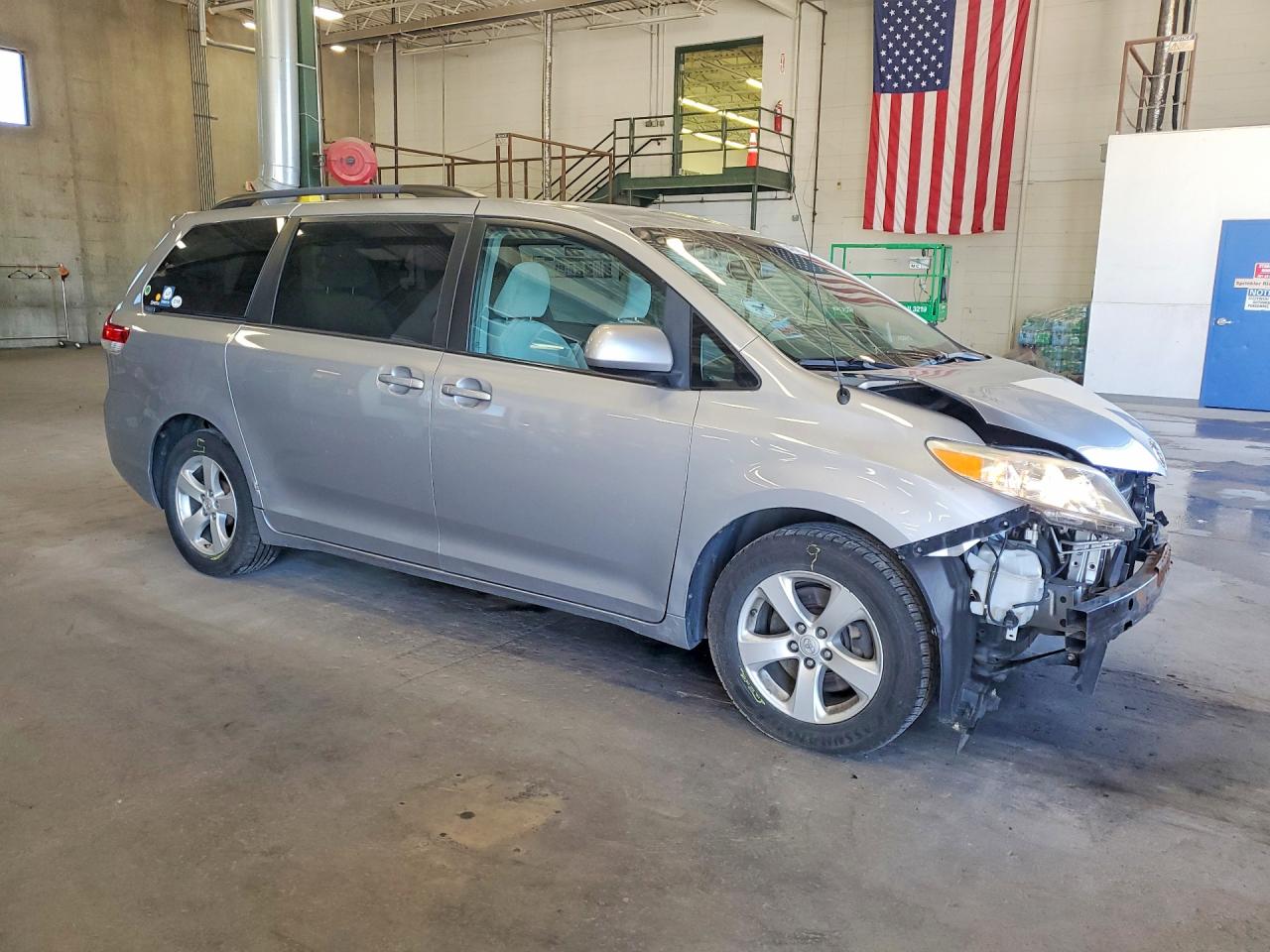 2013 Toyota Sienna Le Silver vin: 5TDKK3DCXDS386986