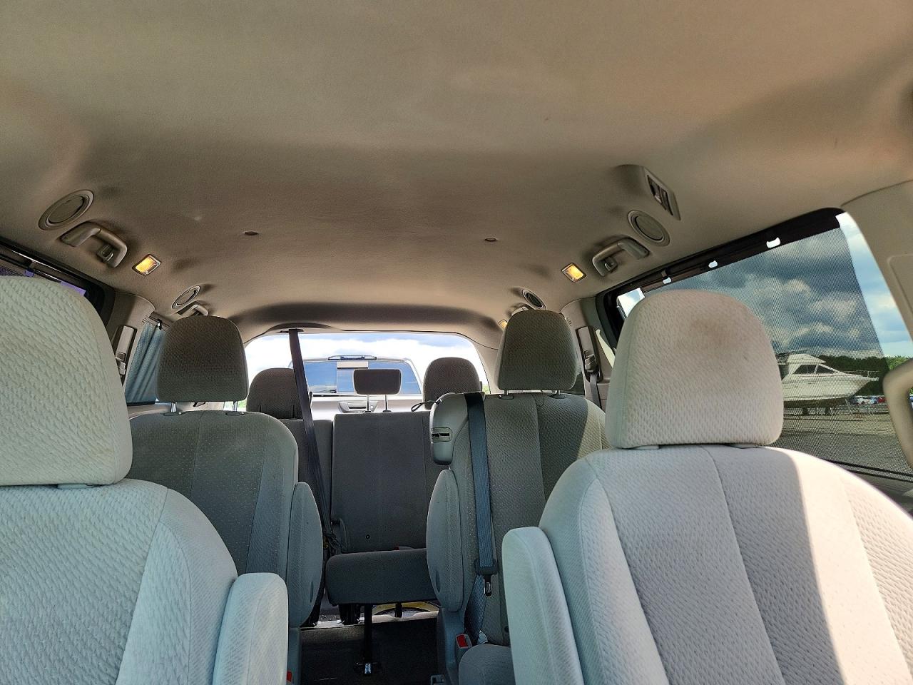 2013 Toyota Sienna Car Серый vin: 5TDKK3DCXDS388351