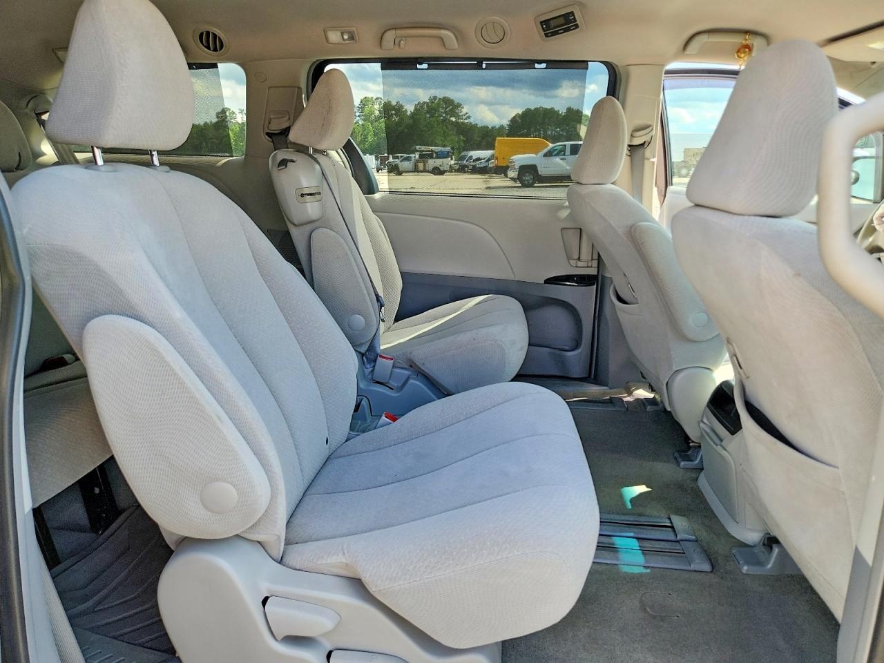 2013 Toyota Sienna Car Серый vin: 5TDKK3DCXDS388351