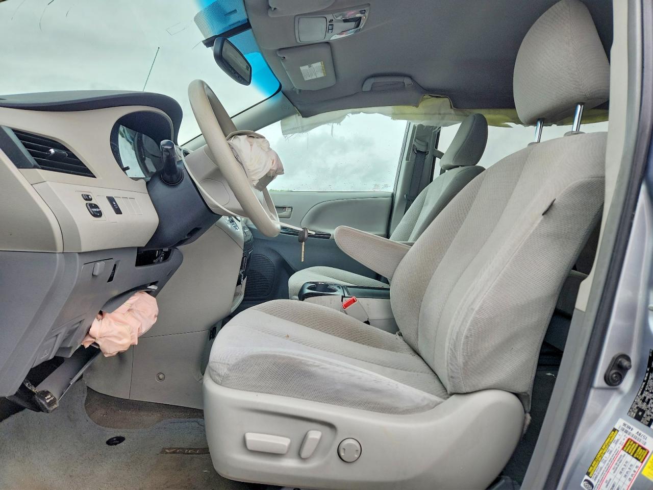 2013 Toyota Sienna Le Синий vin: 5TDKK3DCXDS390973