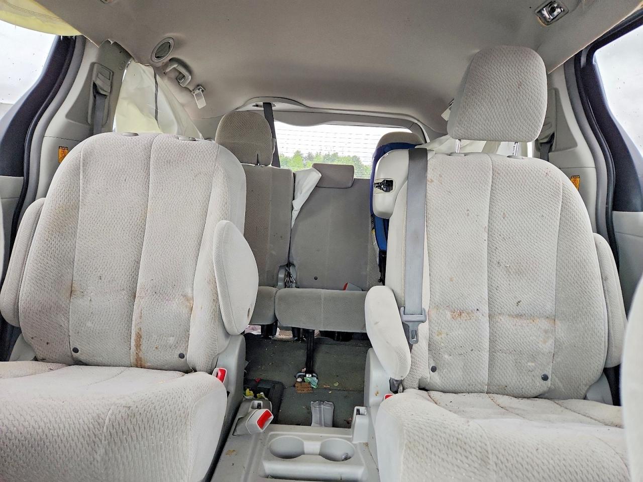 2013 Toyota Sienna Le Синий vin: 5TDKK3DCXDS390973