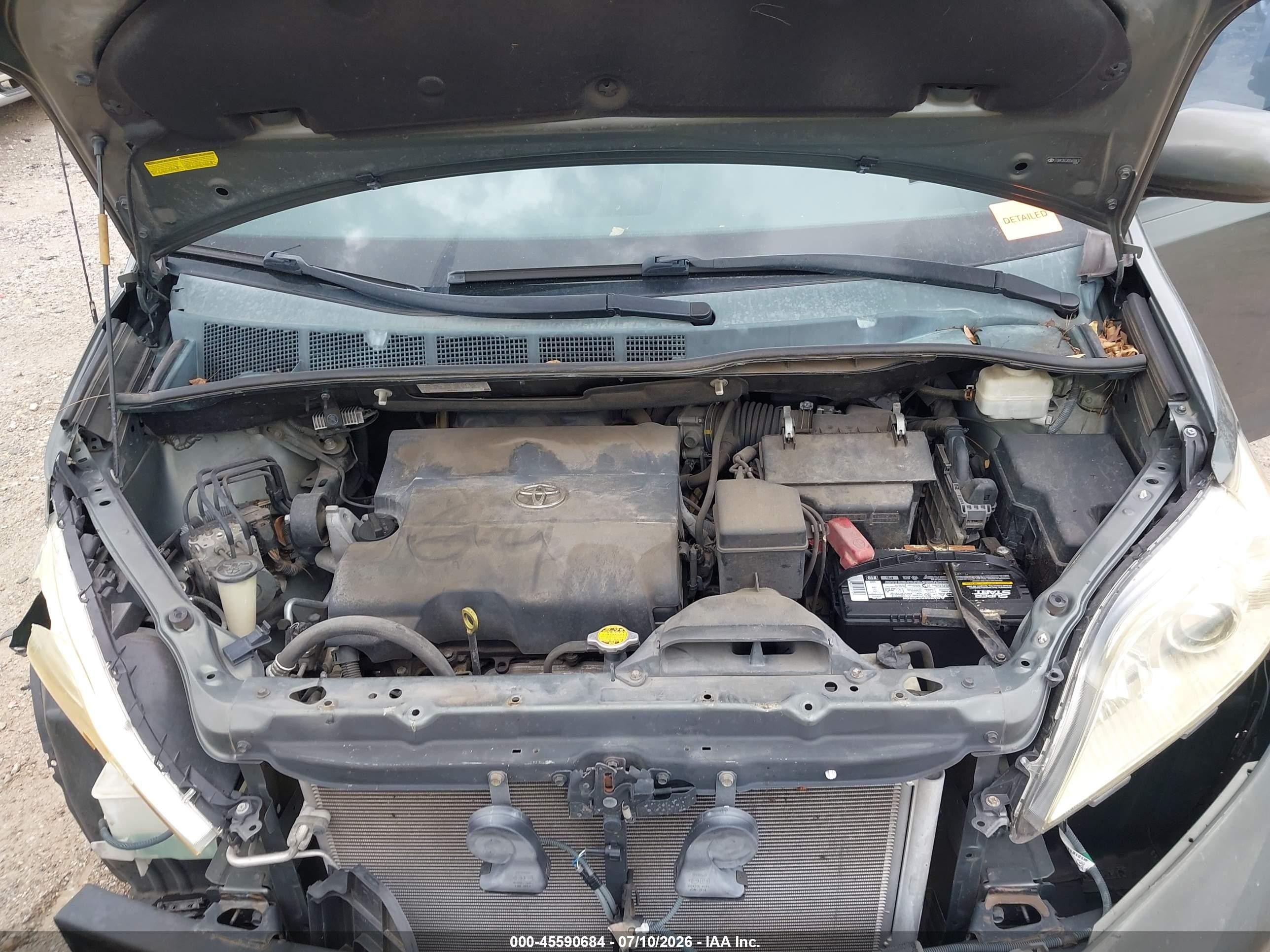 2013 Toyota Sienna Le V6 8 Passenger Gray vin: 5TDKK3DCXDS400837