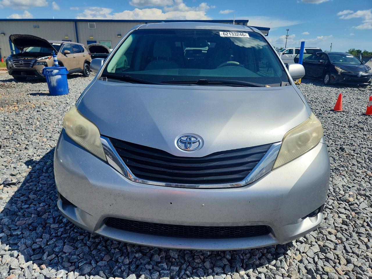 2013 Toyota Sienna Le Бирюзовый vin: 5TDKK3DCXDS401650