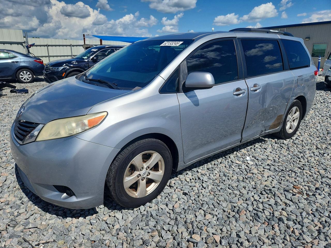 2013 Toyota Sienna Le Бирюзовый vin: 5TDKK3DCXDS401650