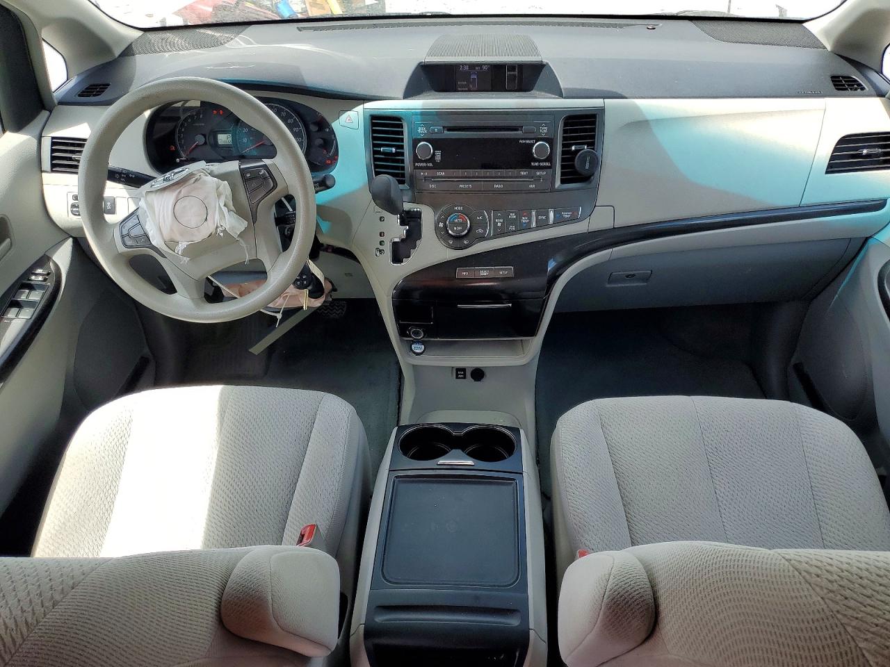 2014 Toyota Sienna Le White vin: 5TDKK3DCXES410916
