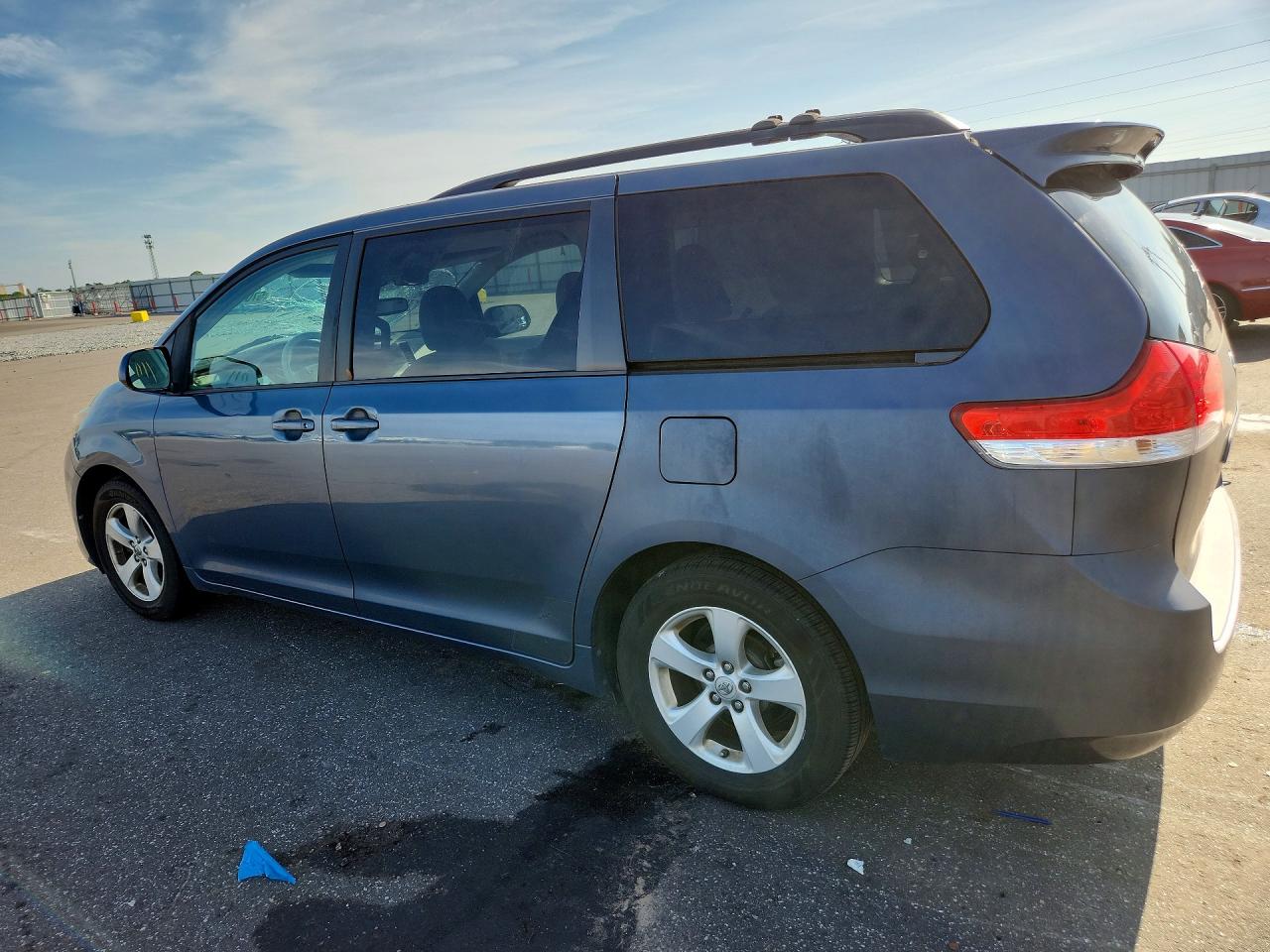 2014 Toyota Sienna Le Blue vin: 5TDKK3DCXES420510