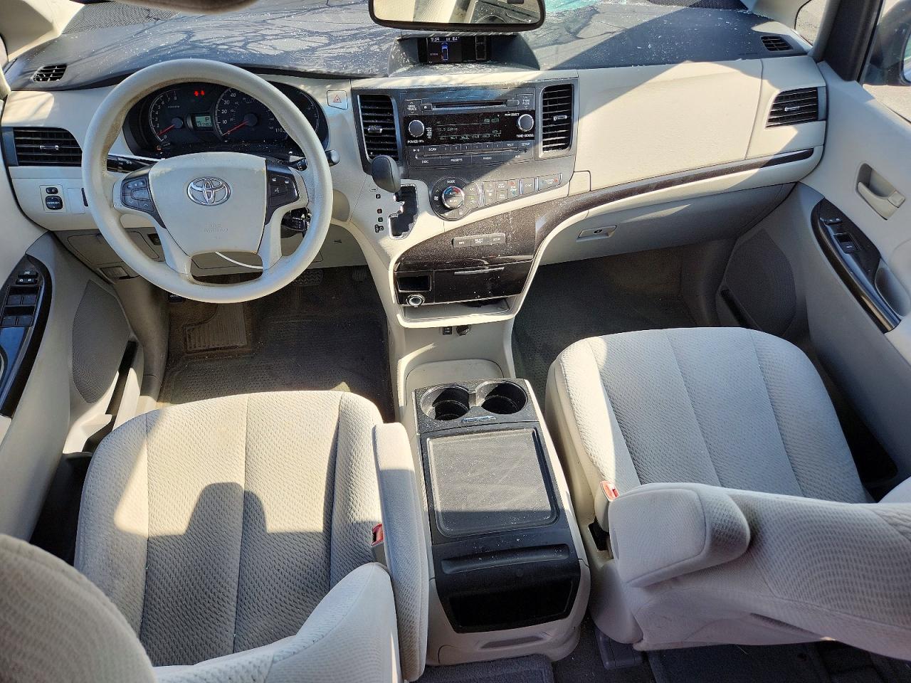 2014 Toyota Sienna Le Blue vin: 5TDKK3DCXES420510