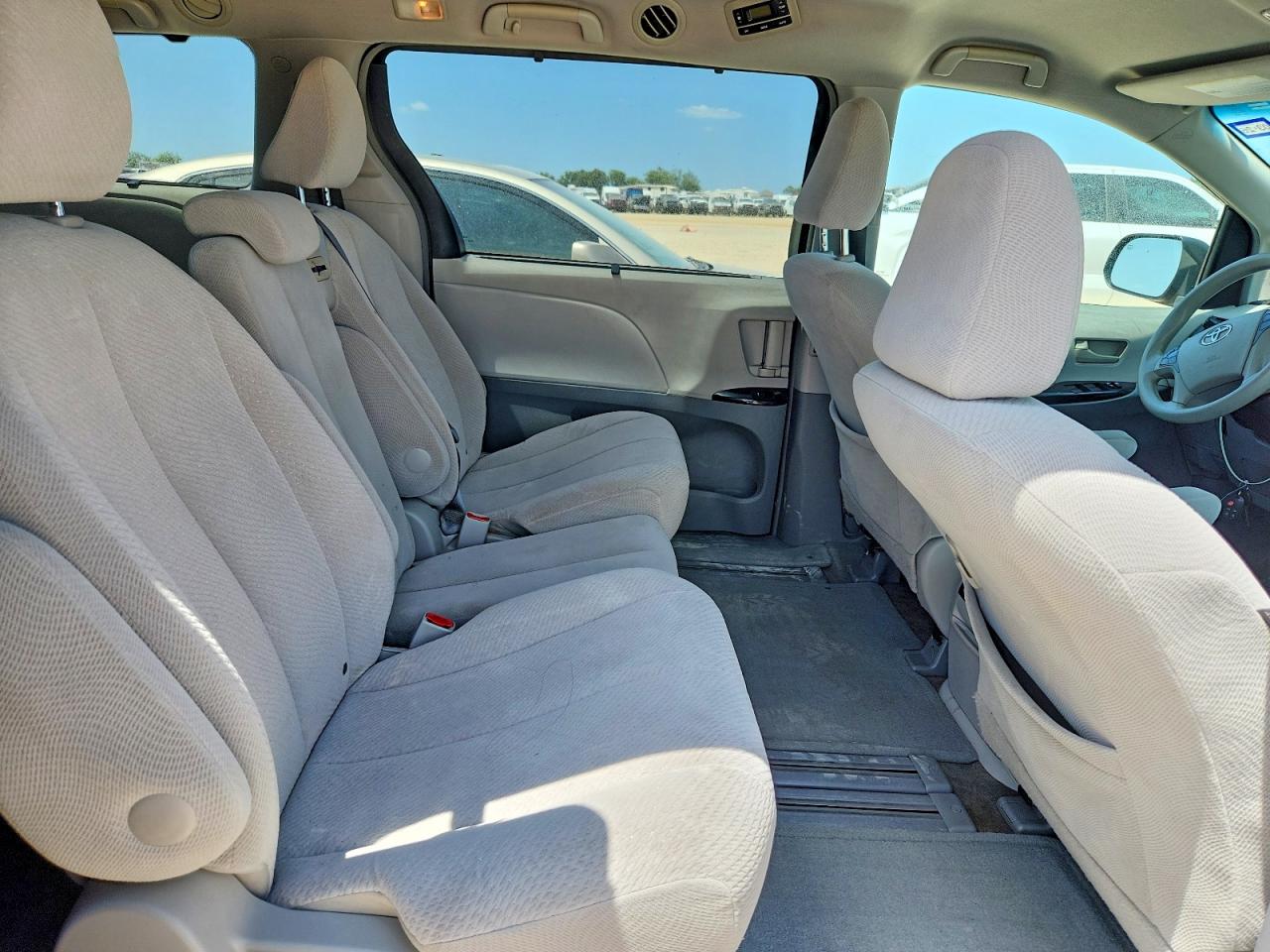 2014 Toyota Sienna Le Gray vin: 5TDKK3DCXES454009