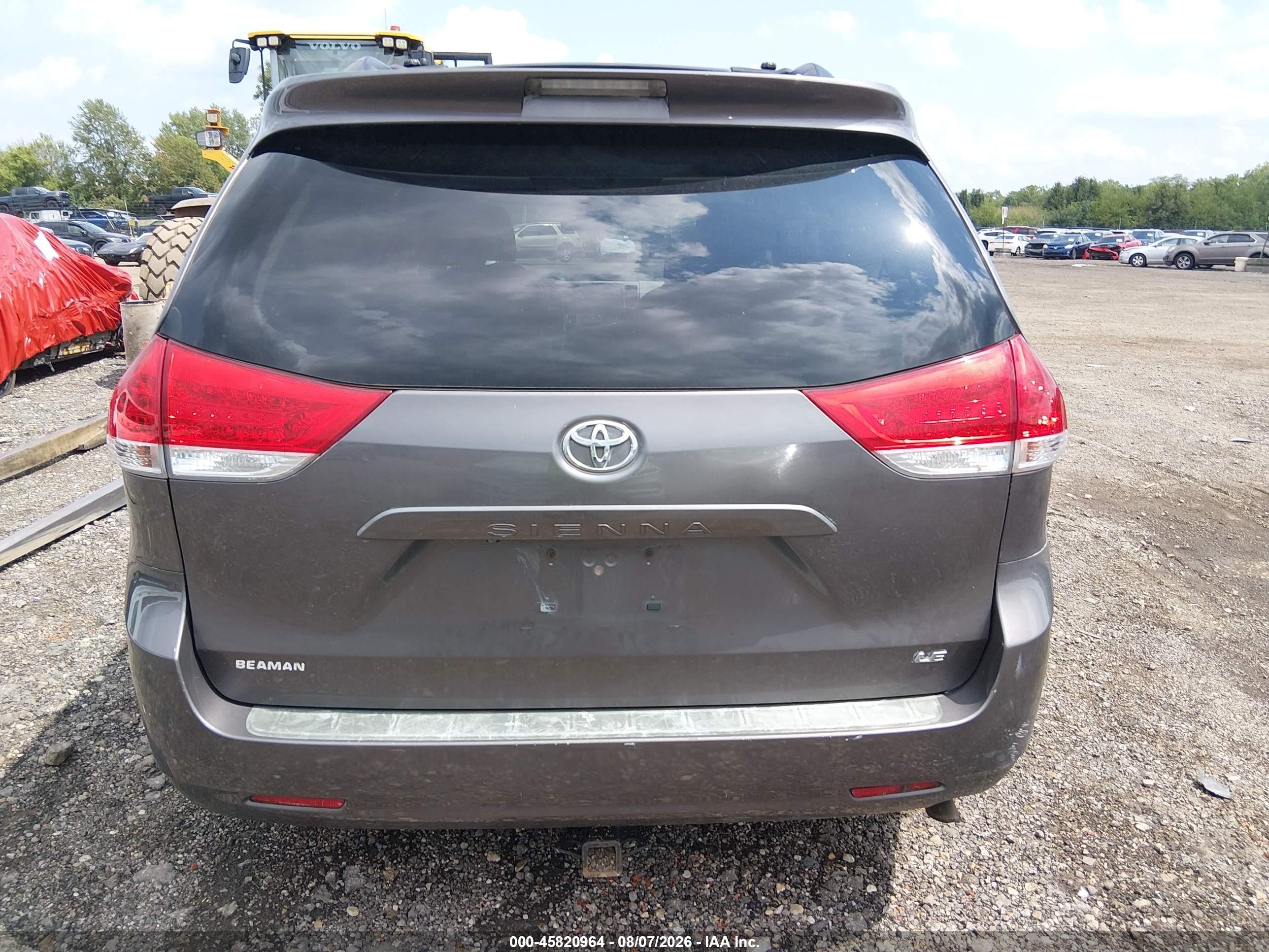 2014 Toyota Sienna Le V6 8 Passenger Gray vin: 5TDKK3DCXES472378