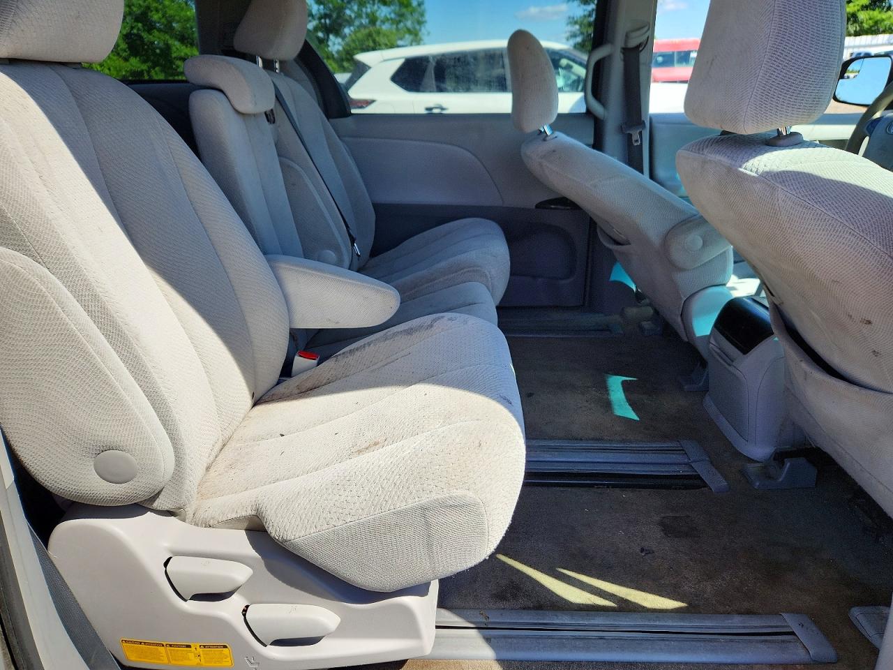 2014 Toyota Sienna Le Серый vin: 5TDKK3DCXES474552