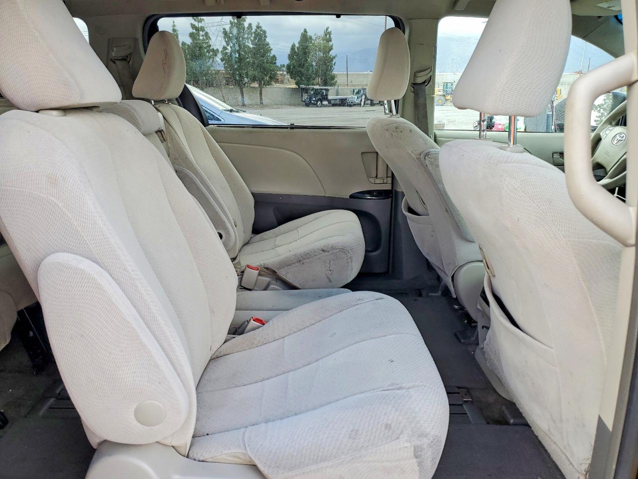 2014 Toyota Sienna Черный vin: 5TDKK3DCXES477113