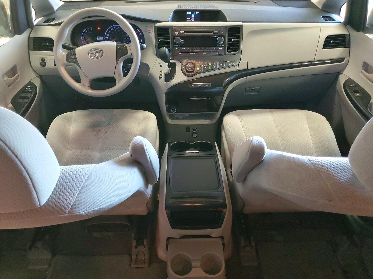 2014 Toyota Sienna Le Gray vin: 5TDKK3DCXES484028