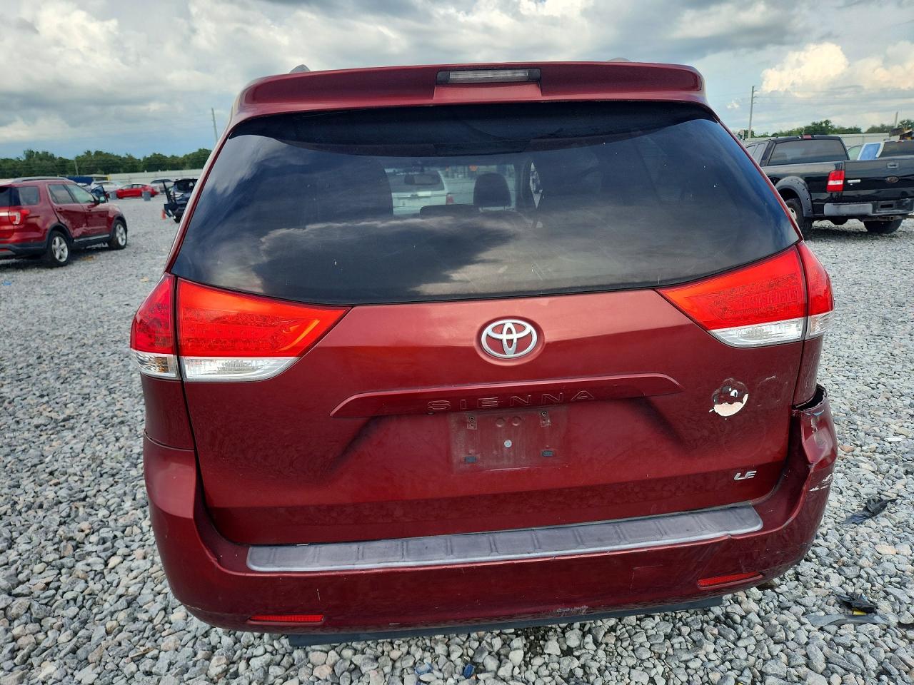 2014 Toyota Sienna Le Red vin: 5TDKK3DCXES486104