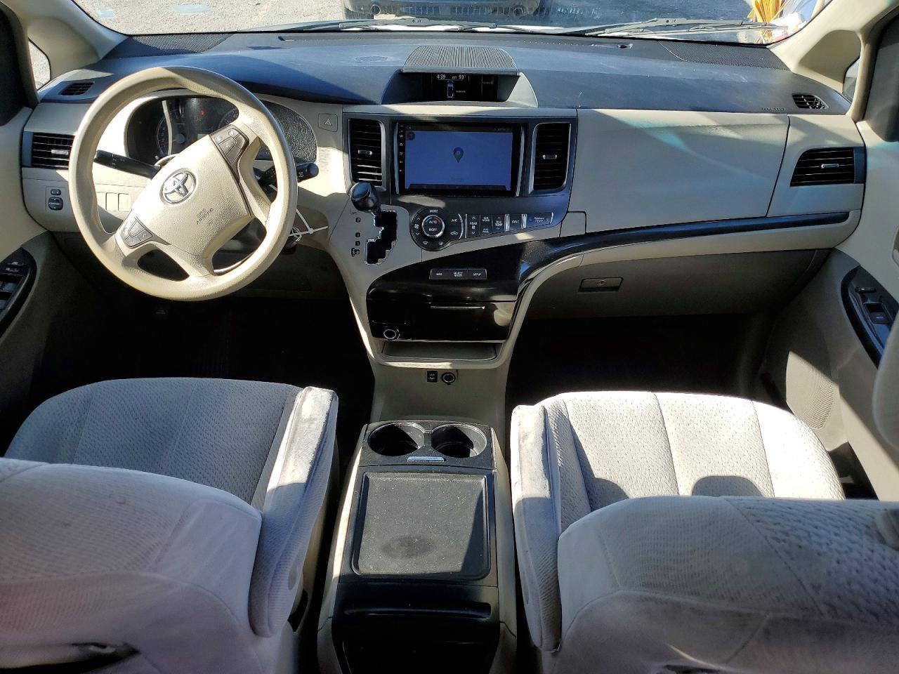2014 Toyota Sienna Le White vin: 5TDKK3DCXES497720