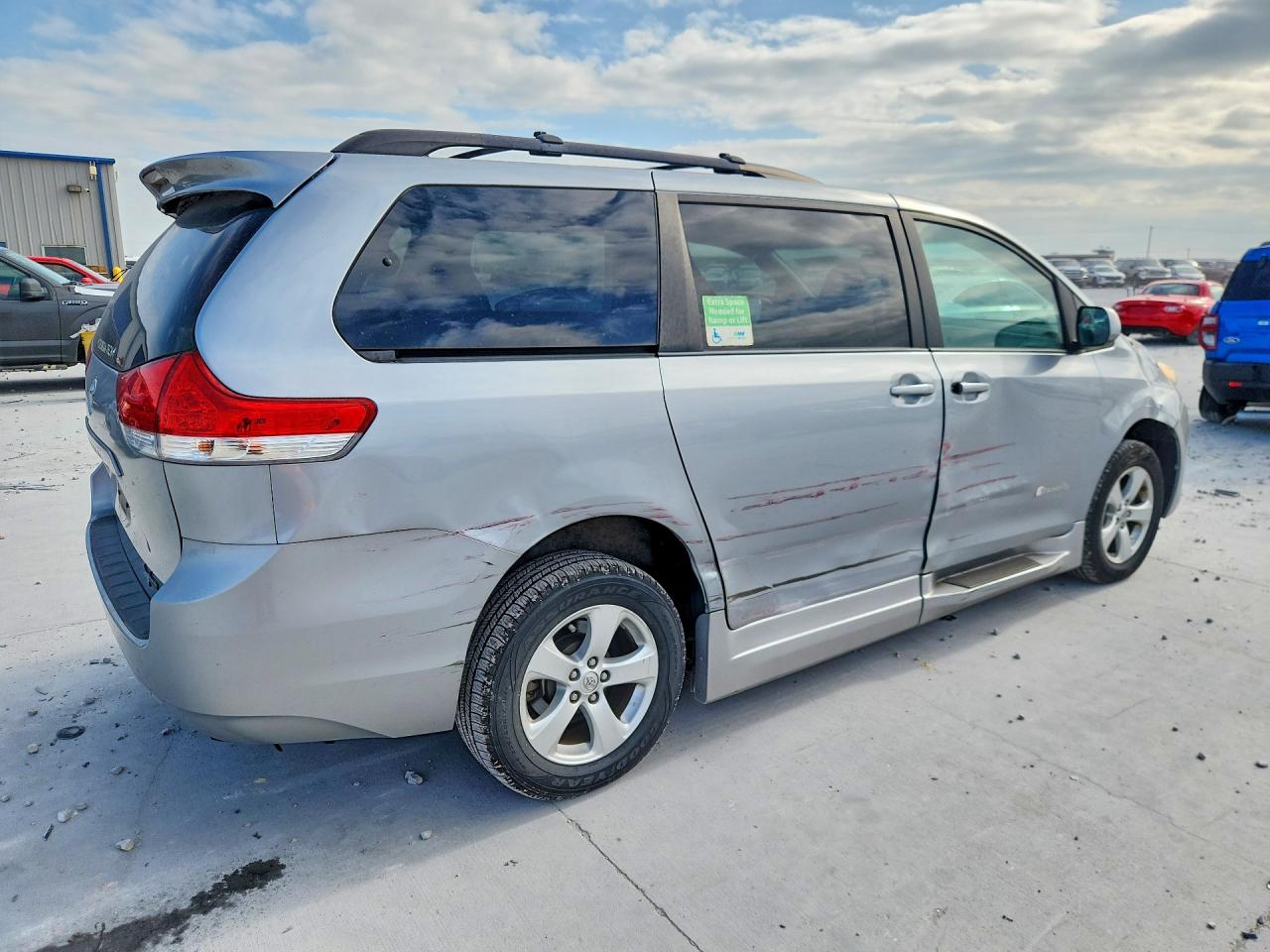 2014 Toyota Sienna Le Silver vin: 5TDKK3DCXES507453
