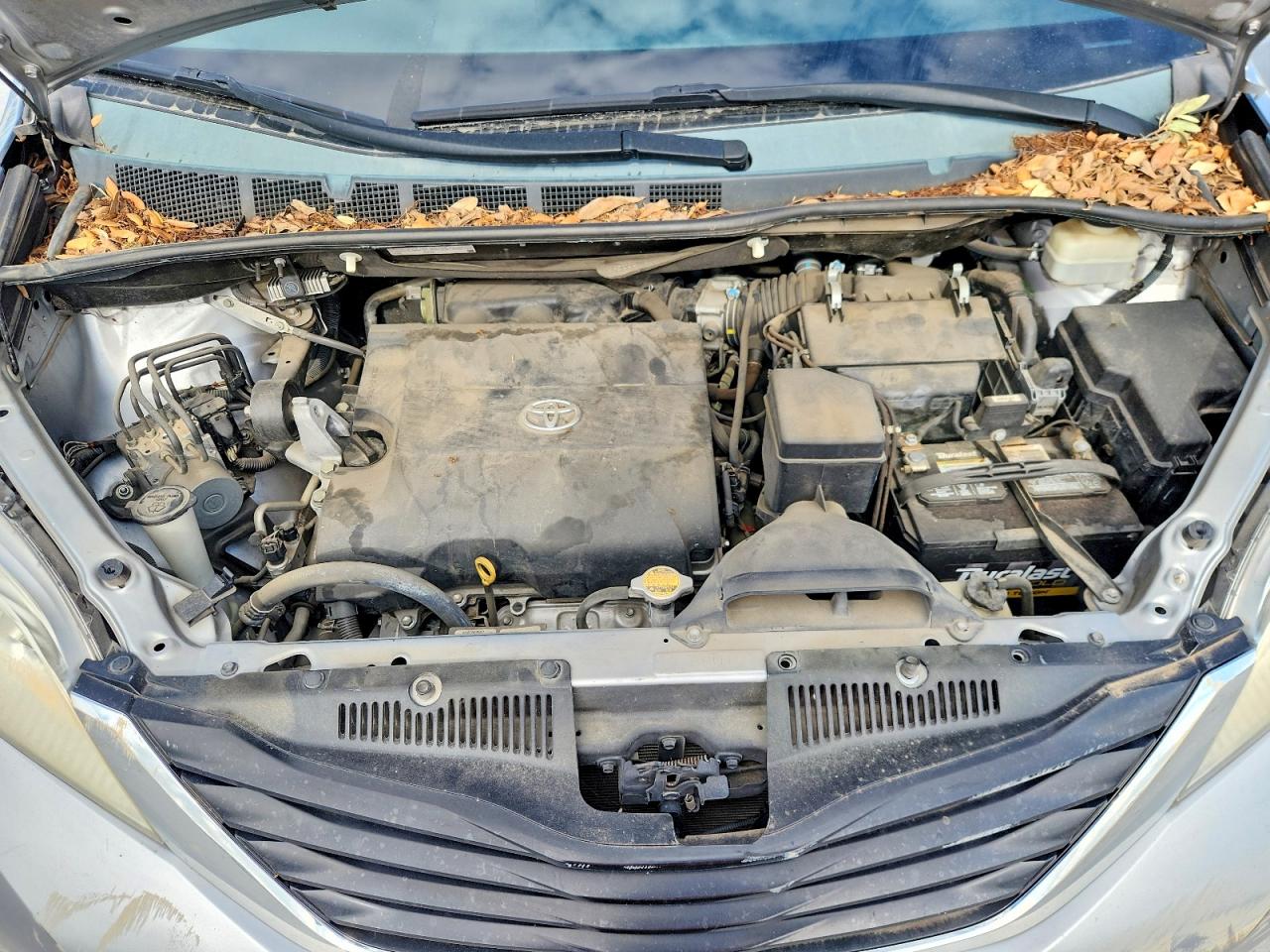 2014 Toyota Sienna Le Silver vin: 5TDKK3DCXES507453