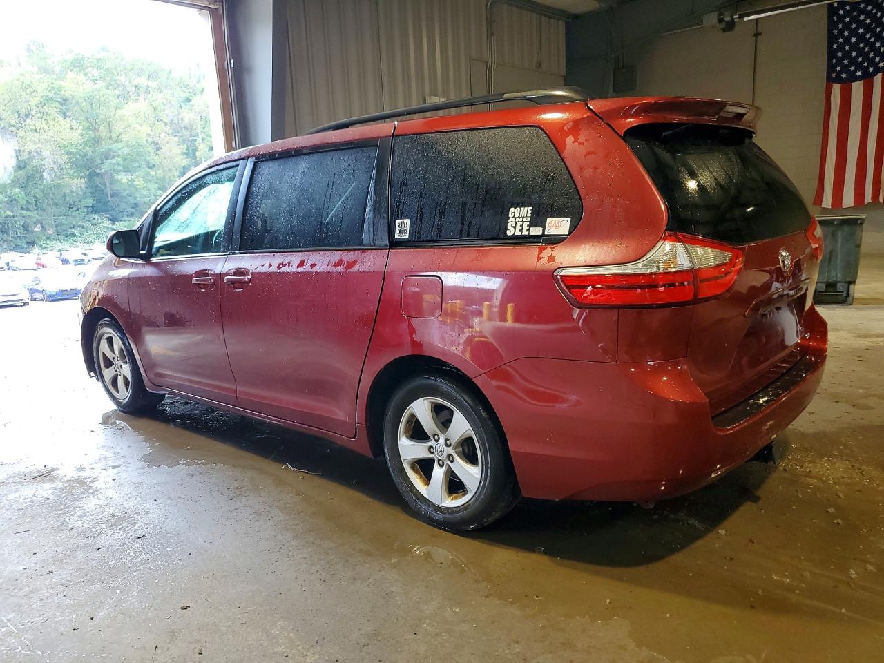 2015 Toyota Sienna Le Burgundy vin: 5TDKK3DCXFS560154