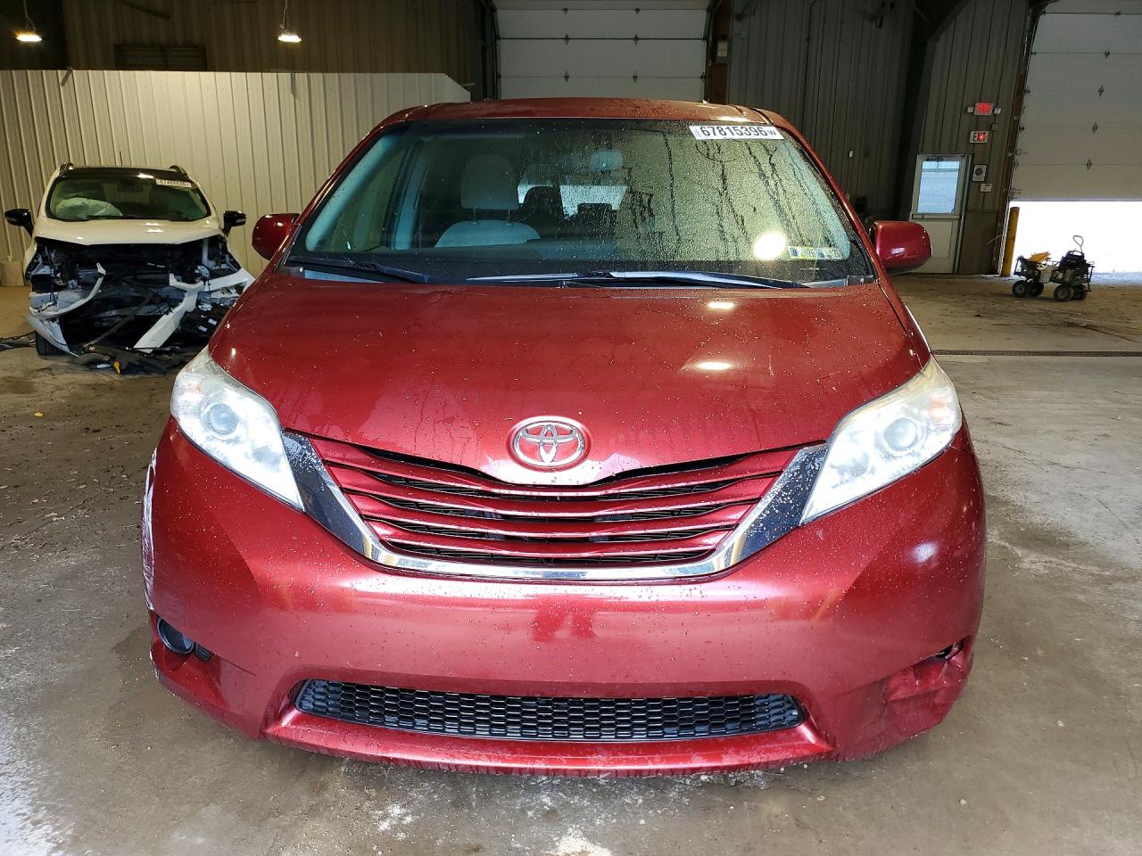 2015 Toyota Sienna Le Burgundy vin: 5TDKK3DCXFS560154