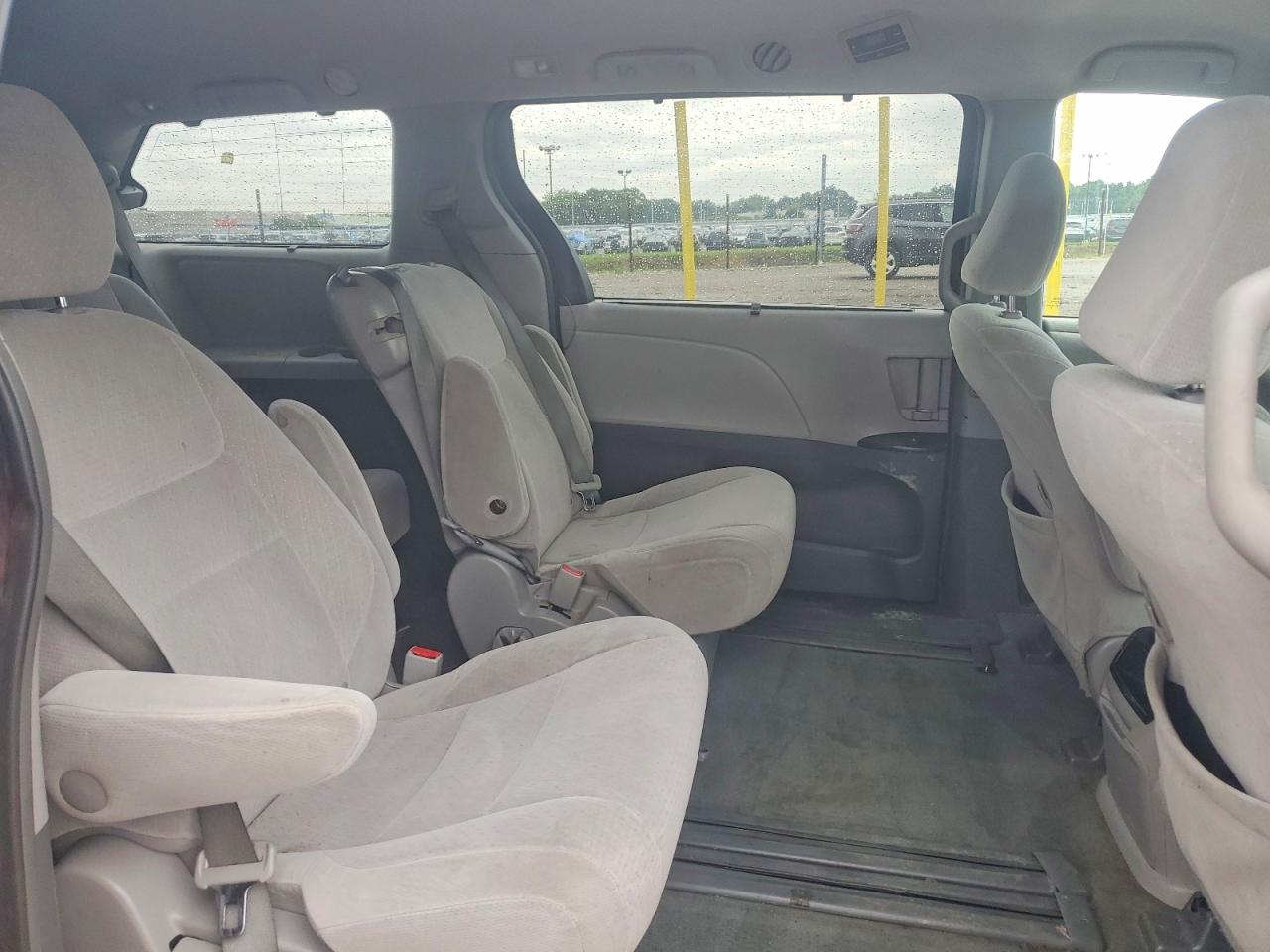 2015 Toyota Sienna Le Maroon vin: 5TDKK3DCXFS560302