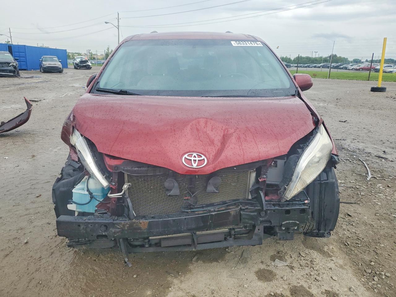 2015 Toyota Sienna Le Maroon vin: 5TDKK3DCXFS560302