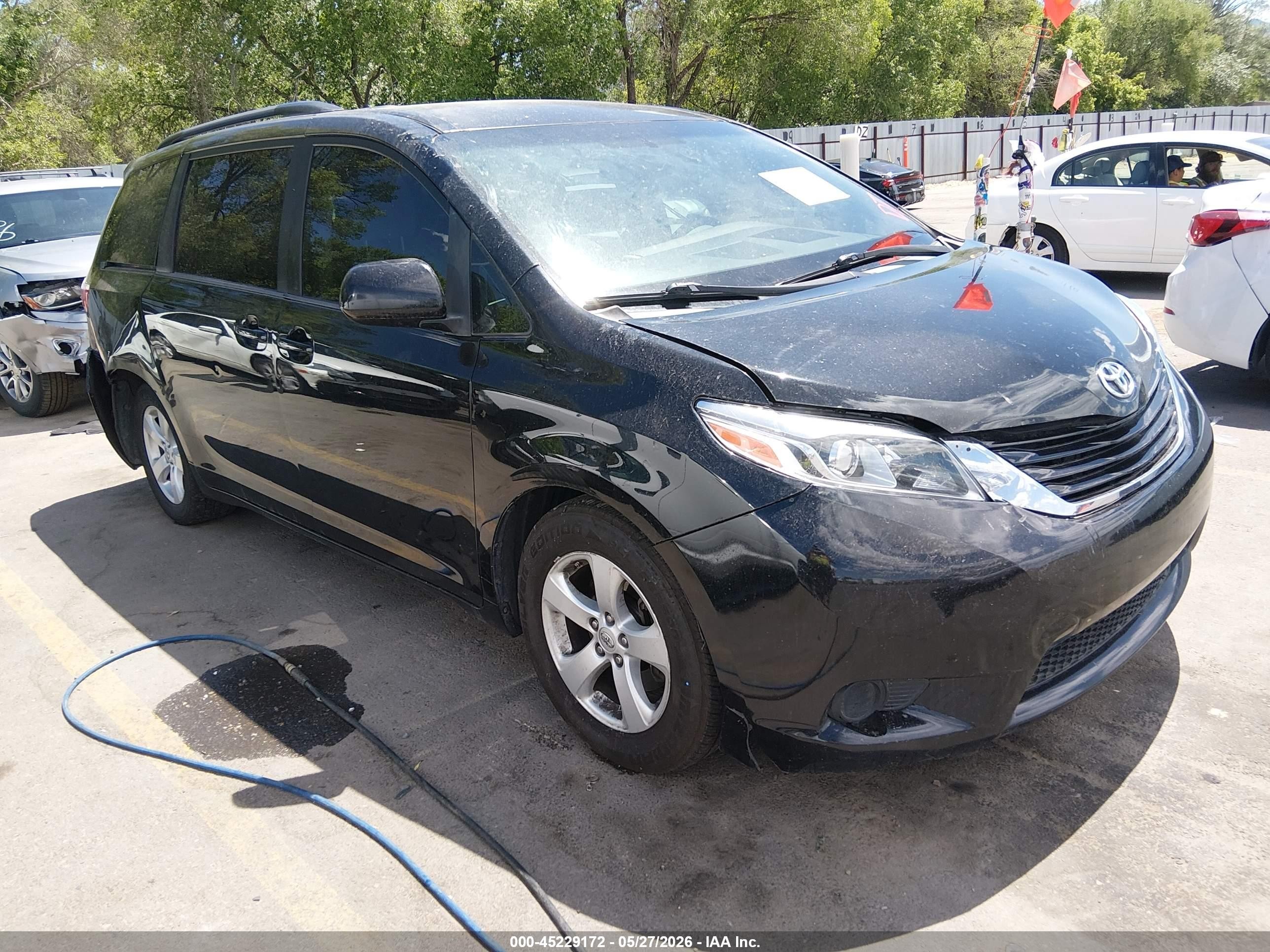 2015 Toyota Sienna Le 8 Passenger Black vin: 5TDKK3DCXFS572417