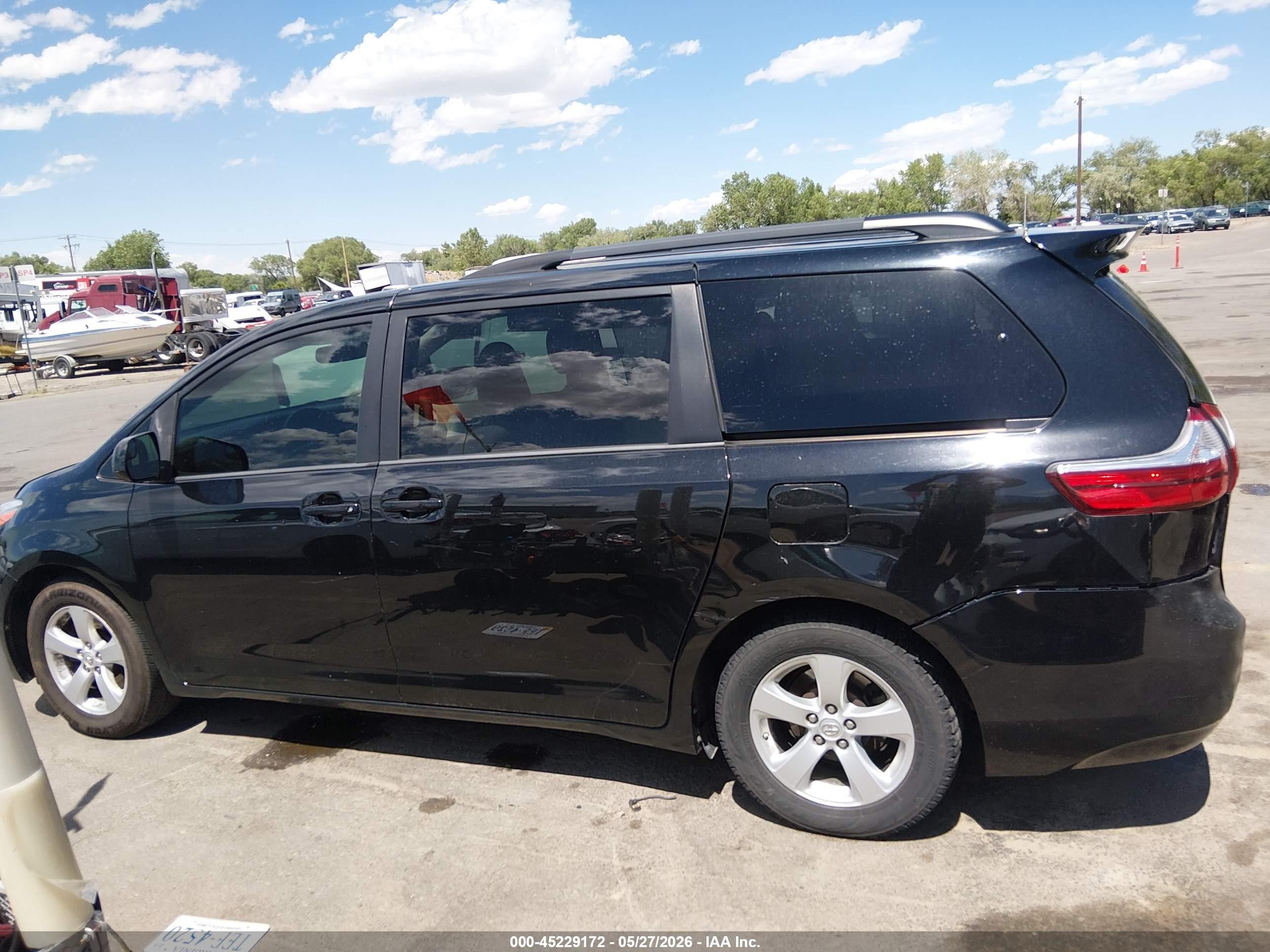 2015 Toyota Sienna Le 8 Passenger Black vin: 5TDKK3DCXFS572417