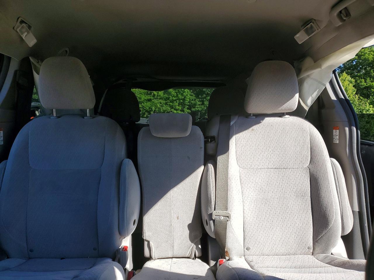 2015 Toyota Sienna Le Черный vin: 5TDKK3DCXFS589637