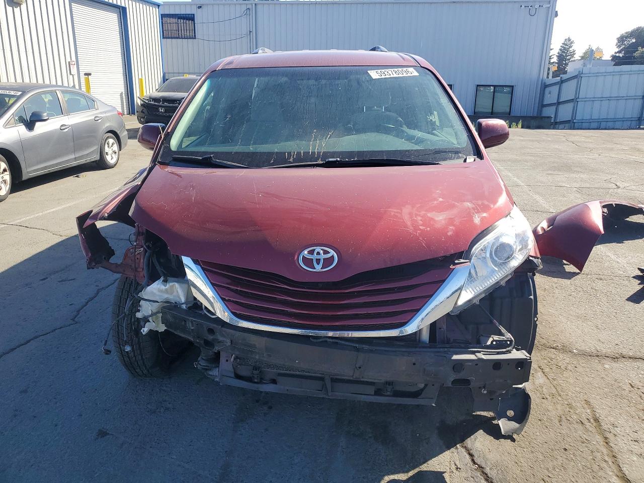 2015 Toyota Sienna Le Maroon vin: 5TDKK3DCXFS601057