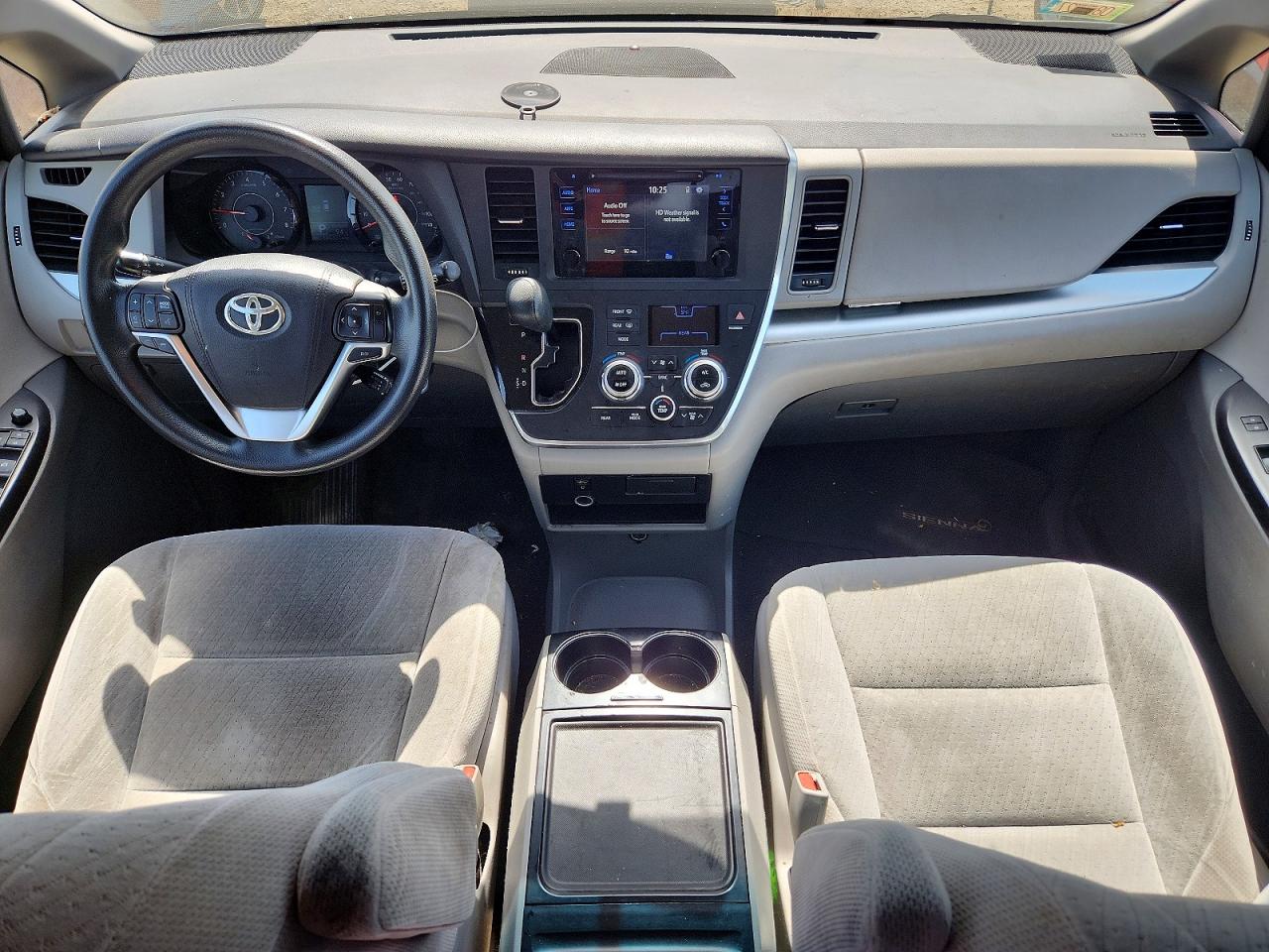 2015 Toyota Sienna Le Gray vin: 5TDKK3DCXFS613015
