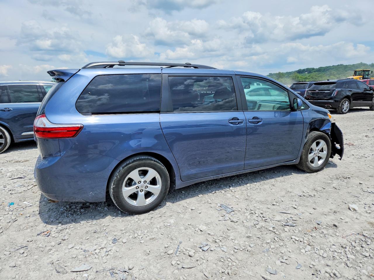 2015 Toyota Sienna Le Синий vin: 5TDKK3DCXFS613354