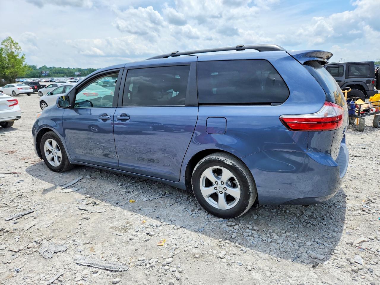 2015 Toyota Sienna Le Синий vin: 5TDKK3DCXFS613354