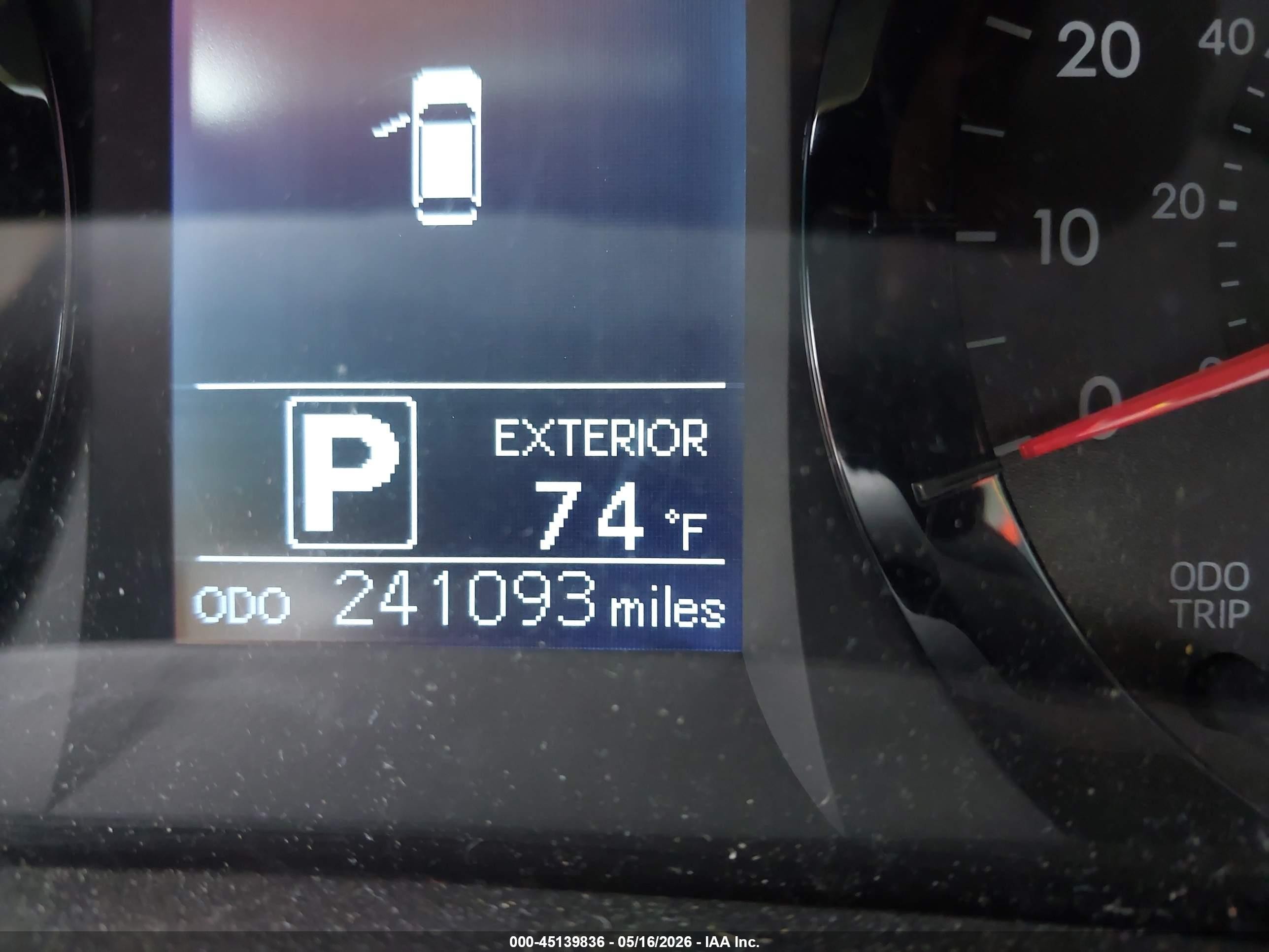 2016 Toyota Sienna Le 8 Passenger Silver vin: 5TDKK3DCXGS740140